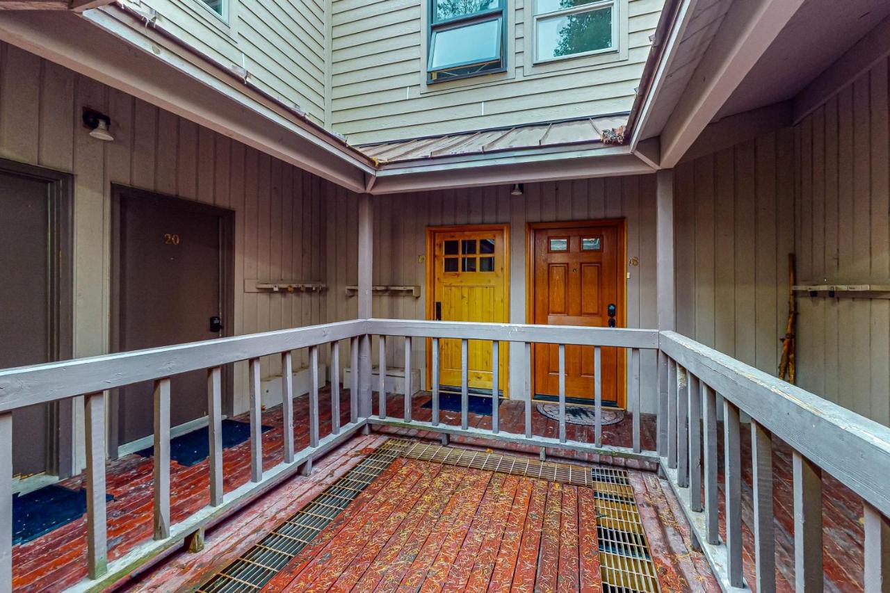 Ferienwohnung Wooded Dreams Whitefish Exterior foto